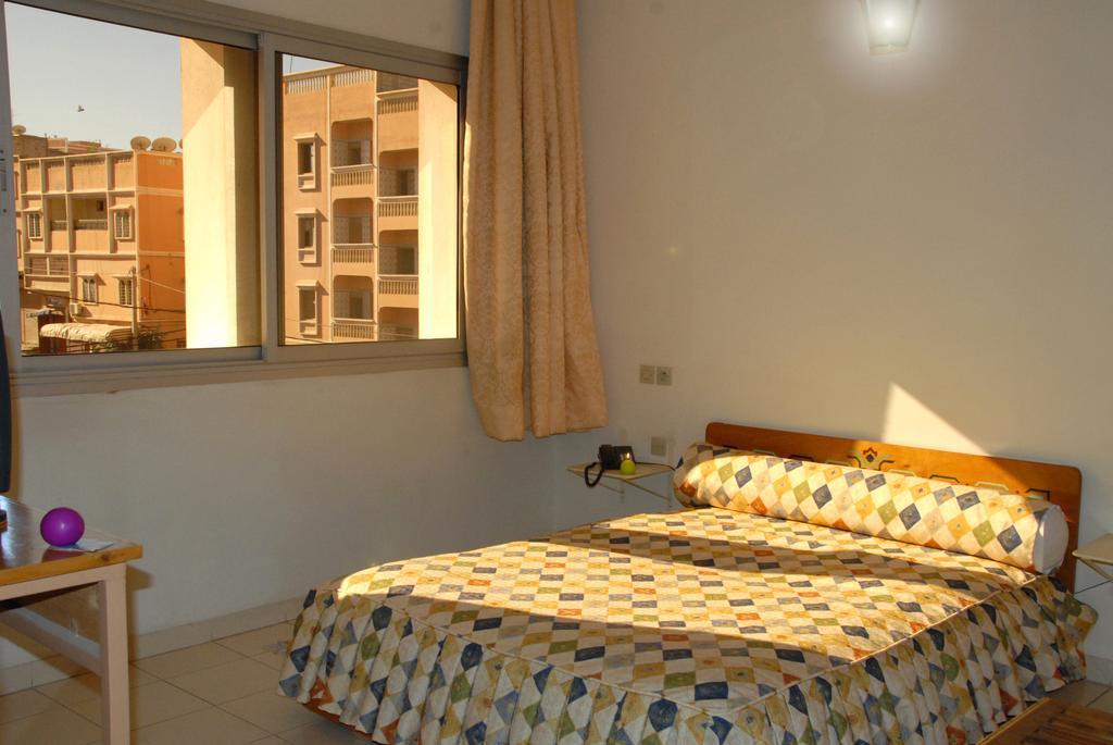 Hotel Aladarissa Ait Baha Ait Taksimt Стая снимка
