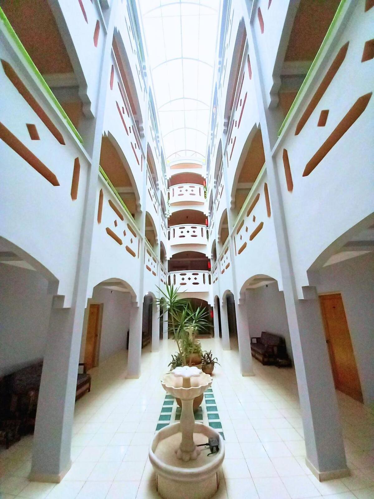 Hotel Aladarissa Ait Baha Ait Taksimt Екстериор снимка